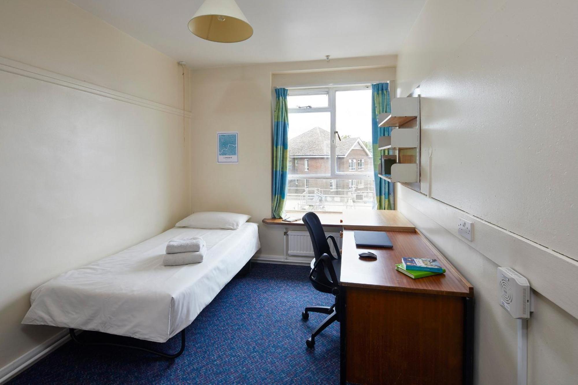 Ifor Evans Hall, Camden London Exterior photo
